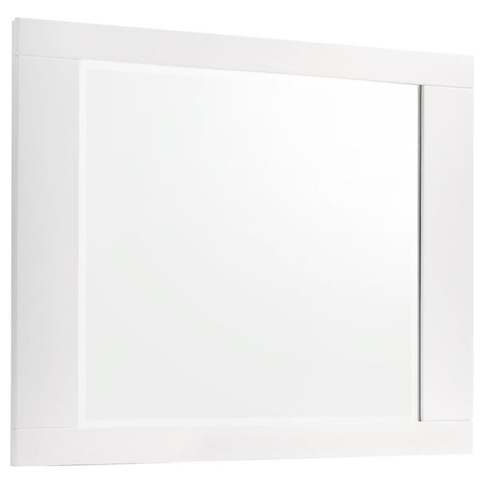 Coaster  Felicity 5-piece Bedroom Set White High Gloss - Bed & Sofa Hub