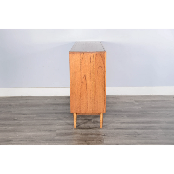 Sunny Designs Server Cinnamon - Bed & Sofa Hub