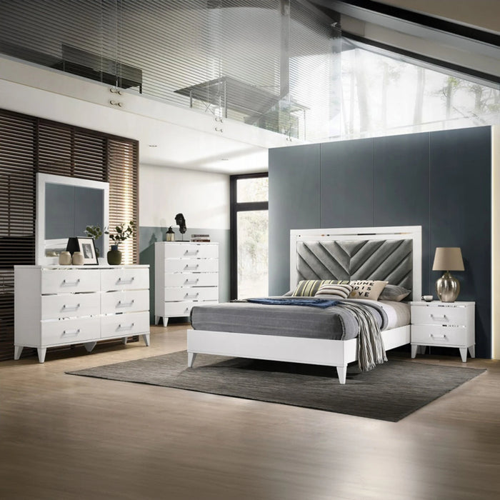 ACME Chelsie Queen Bed - Bed & Sofa Hub