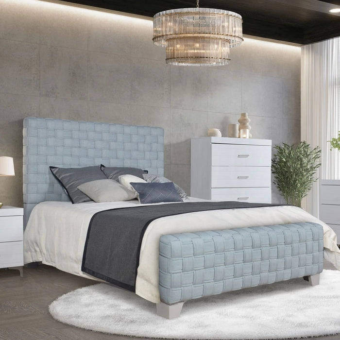 ACME Saree Queen Bed - Bed & Sofa Hub